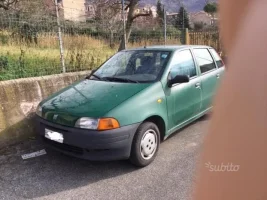 a735fca4-d61a-466b-b8dd-9c7c76b2ab10_fiat-punto-1-1-sole-prima-serie.webp