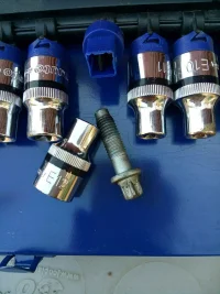 08_bussola E12.jpg 08_bussola E12.jpg