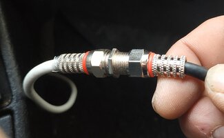 Come ho allungato/riparato il cavo antenna dell'autoradio (con ciò che  mi ritrovavo in casa)
