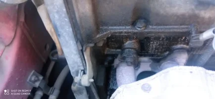 pezzo motore sinistro imbrattatojpg.webp