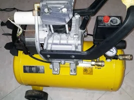 compressore 4.jpg compressore 4.jpg