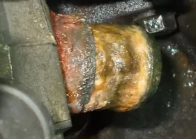 maschio tubo DX monoblocco incrostazione DSCN2720_2.JPG maschio tubo DX monoblocco incrostazione DSCN2720_2.JPG