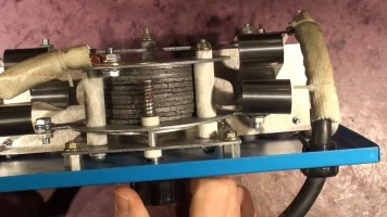 cap_Exploring a 500 Amp Carbon Pile Car Battery Tester How to Use - _00:10:47_01.webp