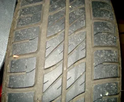 pneumatico post sn debica forato 19.3.26 DSC01593_2.webp